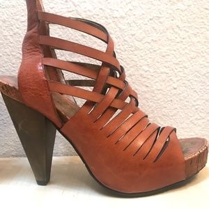 Miss Sixty 'MS Tracey' 39M EU  Strappy High Heel w/Zipper, woo/leather/cork